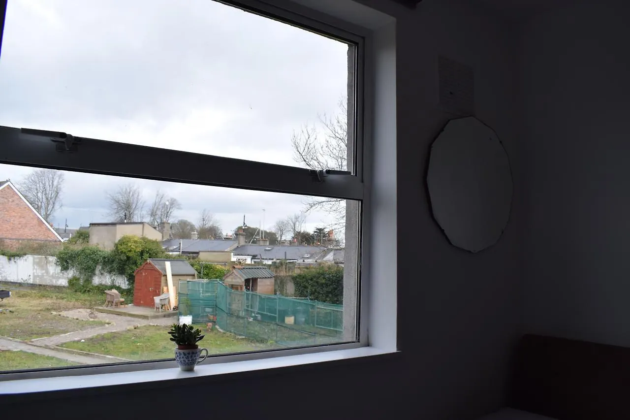 1 Bedroom Flat, Close To City Centre Dublin Apartment